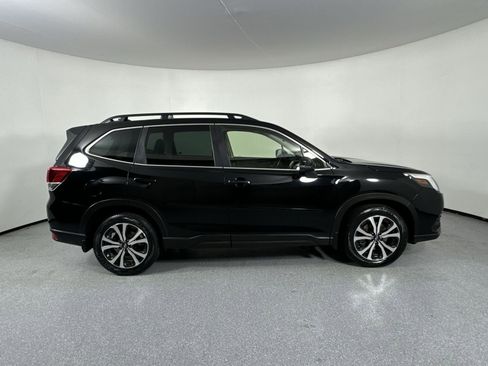 Used 2023 Subaru Forester Limited image 39