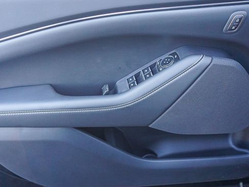 New 2026 Ford Mustang Mach-E Select RWD image 18