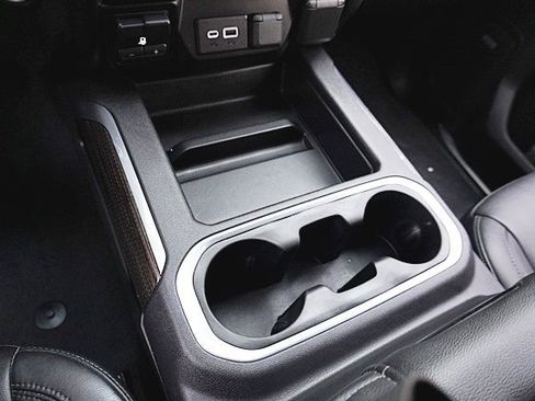 Used 2019 Chevrolet Silverado 1500 LT Trail Boss image 30