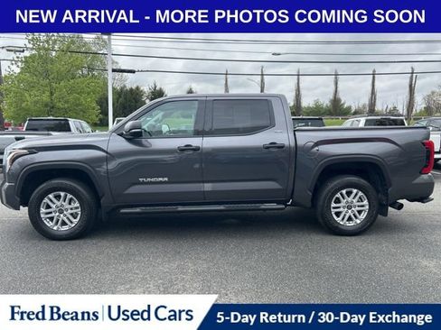 Used 2023 Toyota Tundra SR5 w/ SR5 Convenience Package AWD/4WD image 8