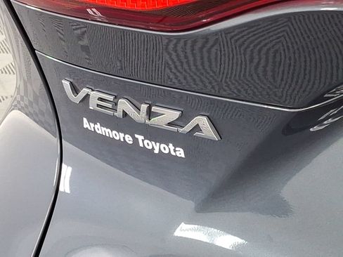 Certified 2023 Toyota Venza XLE AWD/4WD image 24