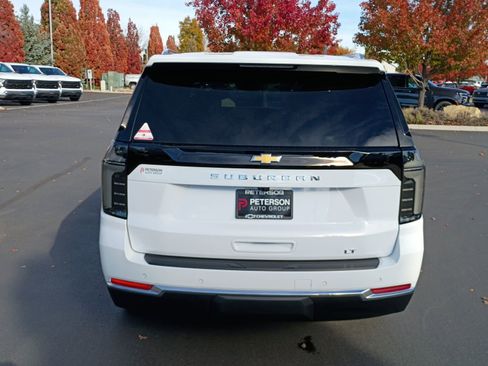 New 2026 Chevrolet Suburban LT w/ Comfort Package image 12
