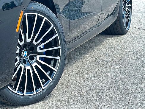 New 2026 BMW 740i w/ Premium Package RWD image 3
