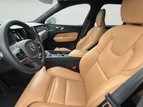 Used 2023 Volvo XC60 B5 Ultimate w/ Climate Package AWD/4WD image 14
