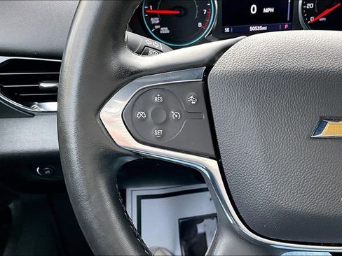 Used 2023 Chevrolet Traverse LT image 13
