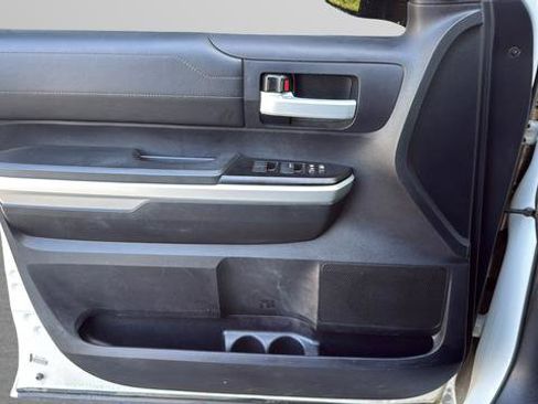 Used 2016 Toyota Tundra Limited AWD/4WD image 10