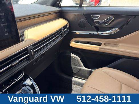 Used 2023 Lincoln Corsair Reserve w/ Equipment Group 201A AWD/4WD image 21