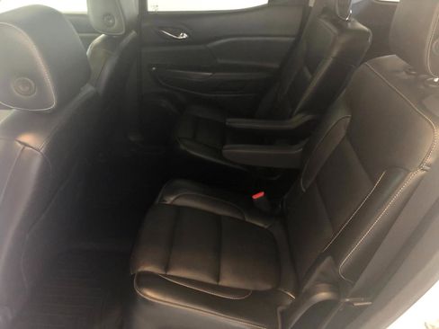 Used 2018 GMC Acadia SLT image 6