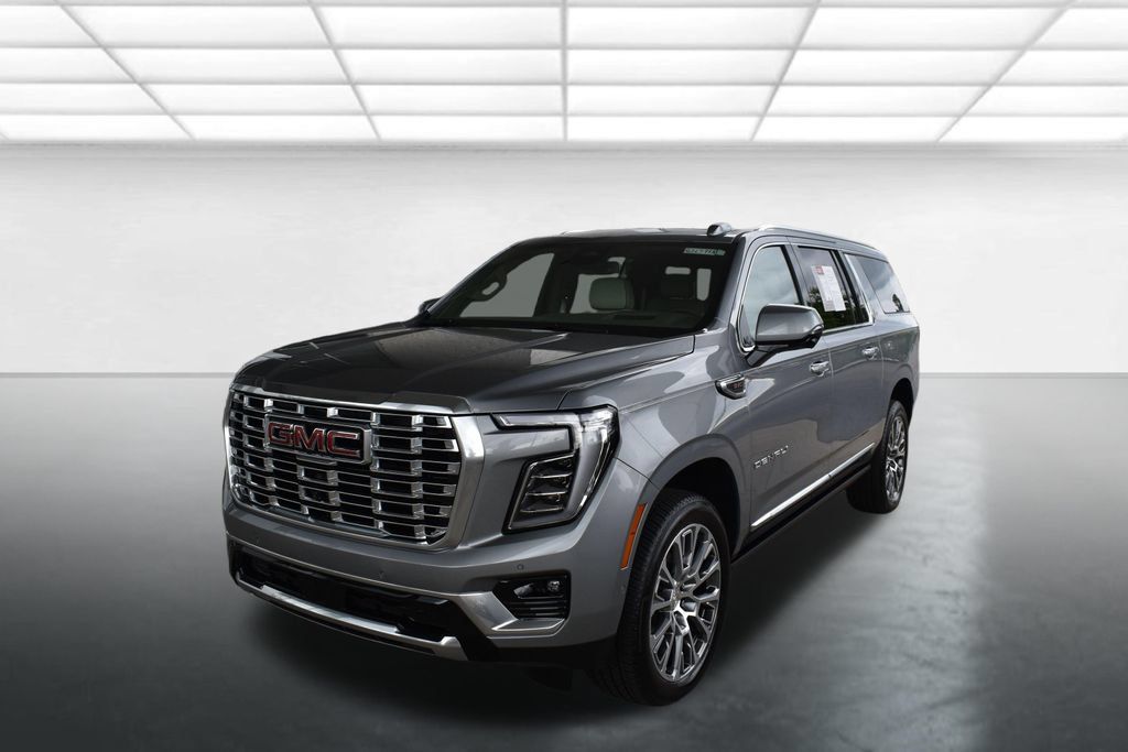 Used 2026 GMC Yukon XL Denali w/ Sun & Power Step Package AWD/4WD image 6