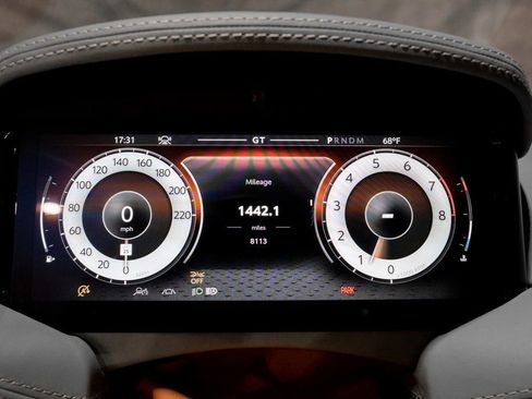 Used 2024 Aston Martin DB12 Coupe image 13