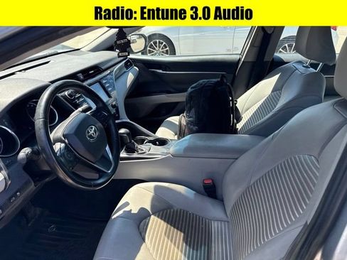 Used 2018 Toyota Camry SE w/ Convenience Package FWD image 7