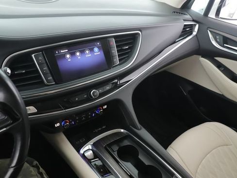 Used 2024 Buick Enclave Avenir w/ Avenir Technology Package AWD/4WD image 27
