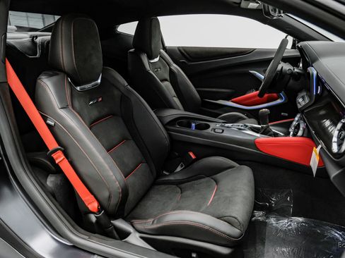 Used 2024 Chevrolet Camaro ZL1 RWD image 60