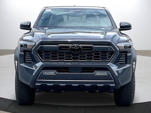 Used 2026 Toyota Tacoma TRD Off-Road w/ TRD Off Road Upgrade Package AWD/4WD image 3