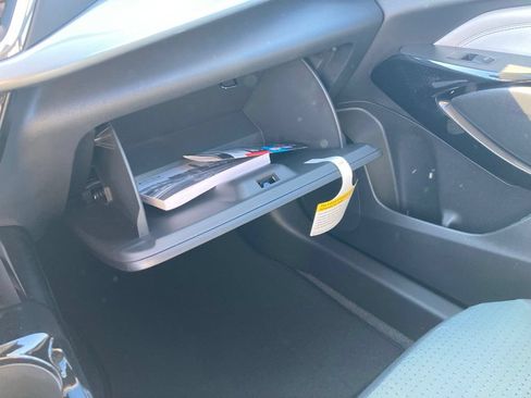 New 2026 Chevrolet Trax LT w/ Sunroof Package FWD image 21