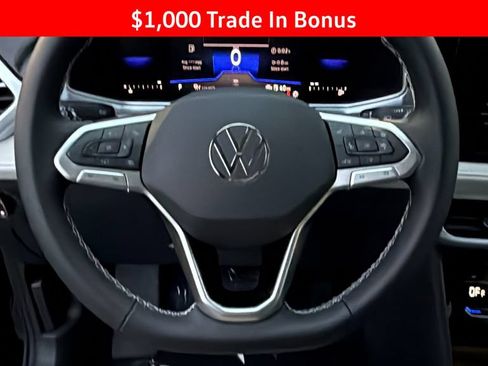 New 2026 Volkswagen Taos SE FWD image 19