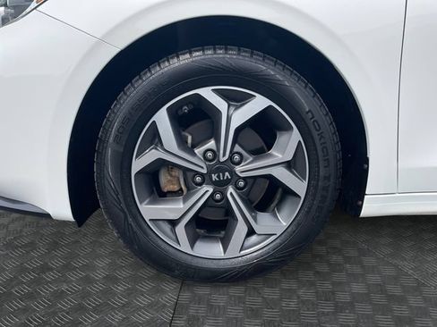 Used 2020 Kia Forte LXS FWD image 14
