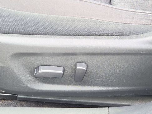 Used 2023 Nissan Altima 2.5 SV FWD image 16