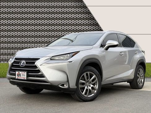 Used 2015 Lexus NX 300h AWD image 2