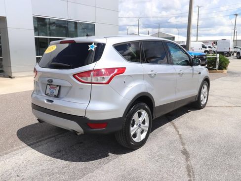 Used 2015 Ford Escape SE FWD image 15