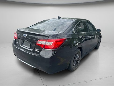 Used 2017 Subaru Legacy 2.5i Premium w/ Moonroof Package AWD/4WD image 5