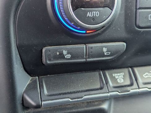 Used 2021 Chevrolet Silverado 2500 LT w/ Fleet Comfort Package image 17