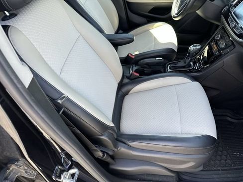 Used 2020 Buick Encore Preferred w/ Safety Package FWD image 26