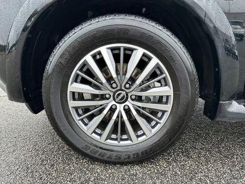 Certified 2023 Nissan Armada SL w/ Captain's Chairs Package image 11