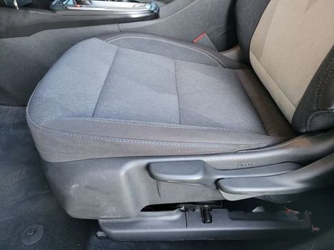 Used 2024 Chevrolet Trax LS w/ LS Convenience Package image 21