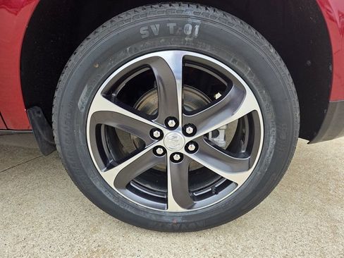 Used 2020 Buick Enclave Essence w/ Sport Touring Edition image 11