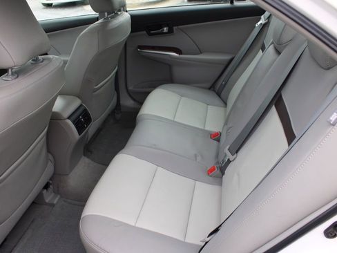Used 2012 Toyota Camry XLE image 24