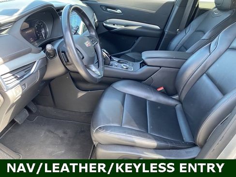 Used 2022 Cadillac XT4 Premium Luxury w/ Enhanced Visibility Package image 20