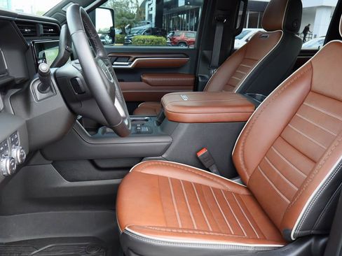 Certified 2025 GMC Sierra 2500 Denali Ultimate image 23