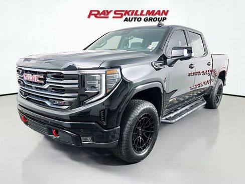 Used 2025 GMC Sierra 1500 AT4 w/ AT4 Premium Package AWD/4WD image 3