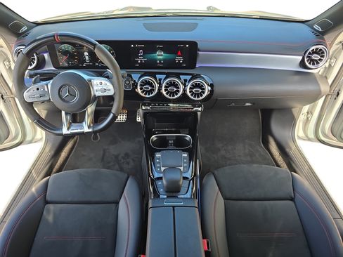 Used 2021 Mercedes-Benz CLA 35 AMG 4MATIC image 9