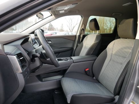 Certified 2023 Nissan Rogue SV image 33