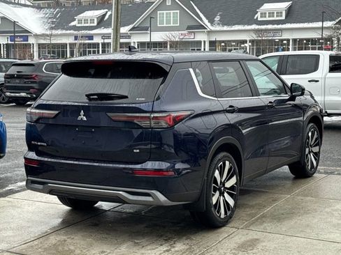 New 2026 Mitsubishi Outlander SE AWD/4WD image 6