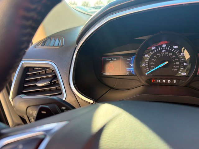 Used 2019 Ford Edge Titanium w/ Equipment Group 301A AWD/4WD image 25