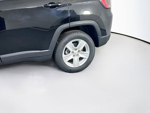 Used 2022 Jeep Compass Latitude w/ Convenience Group AWD/4WD image 28