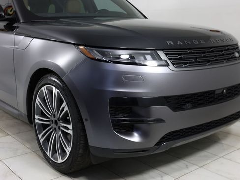 Used 2024 Land Rover Range Rover Sport SE AWD/4WD image 37
