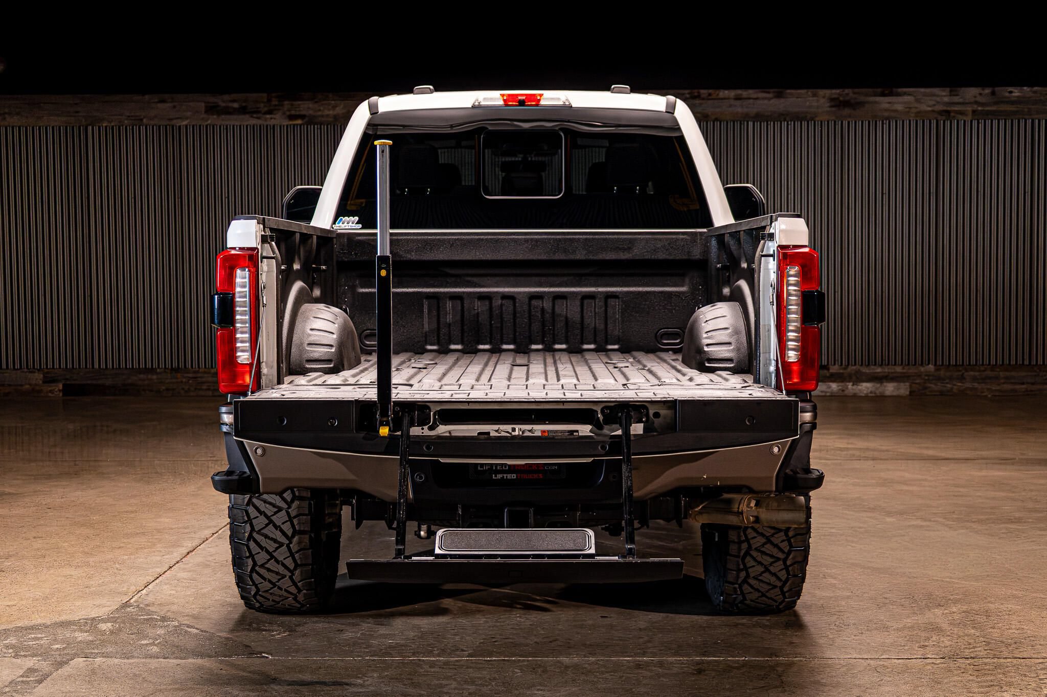 Used 2023 Ford F250 King Ranch AWD/4WD image 9