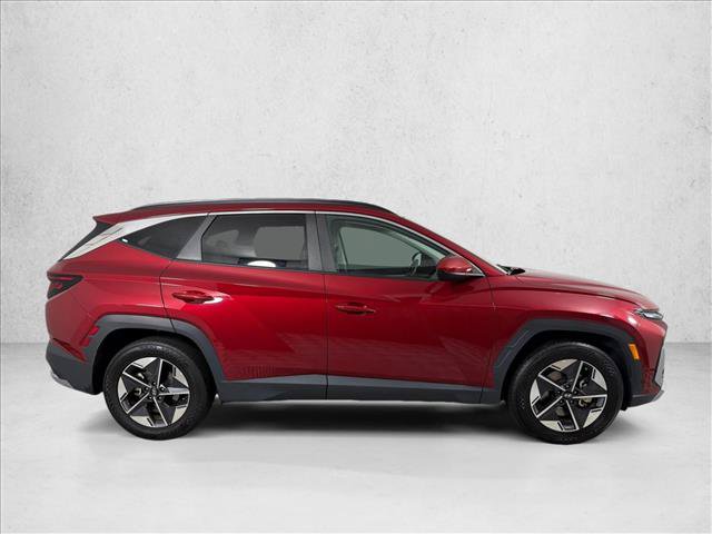 Used 2025 Hyundai Tucson SEL FWD image 2