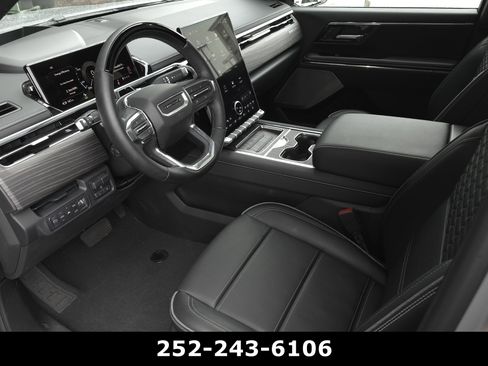 Used 2025 GMC Sierra EV Denali AWD/4WD image 9