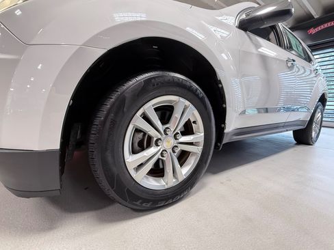 Used 2012 Chevrolet Equinox LS FWD image 16