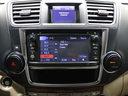 Used 2013 Toyota Highlander Limited FWD image 13