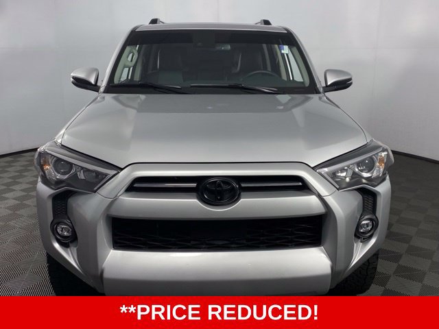 Used 2024 Toyota 4Runner SR5 Premium w/ Moonroof Package AWD/4WD image 2