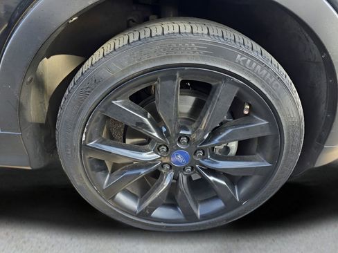 Used 2017 Ford Escape Titanium image 7