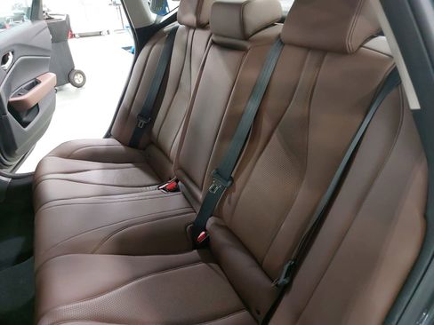 Used 2023 Acura TLX w/ Technology Package image 14