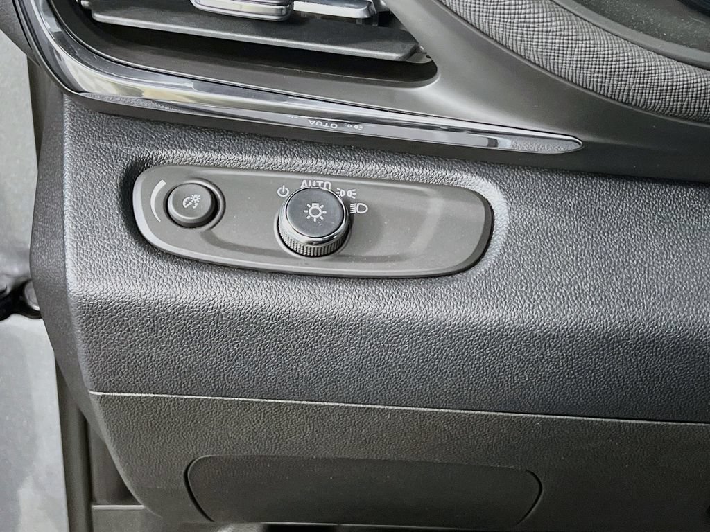 New 2026 Buick Envista Sport Touring w/ Convenience I Package FWD image 9