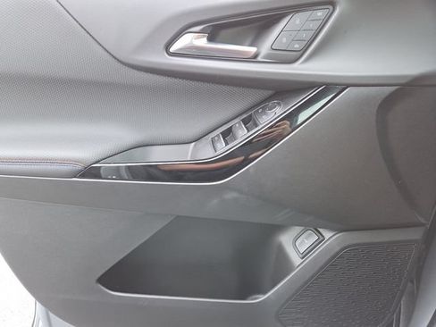 Used 2025 Chevrolet Equinox RS w/ Safety and Technology Package FWD image 35